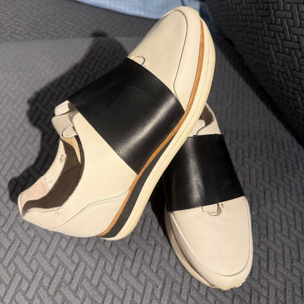 rag & bone ‘Dylan’ elastic runner in white & black Women's Sneakers 6.5